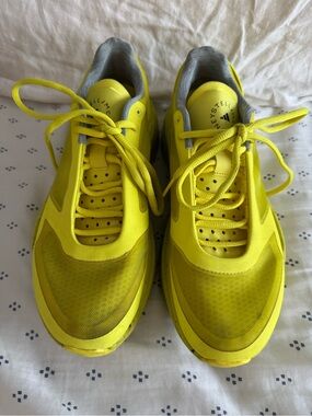 Yellow Stella McCartney/Adidas sneakers - 9.5